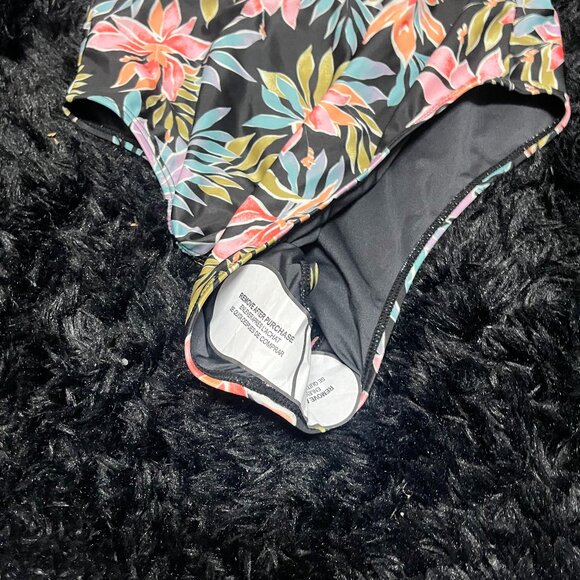 NWT $99.95 Billabong Beach Babe 1 Piece Swimsuit Black Floral Size XL - Picture 5 of 7